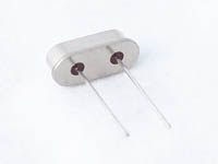 20MHz Crystal in HC/49S through hole package